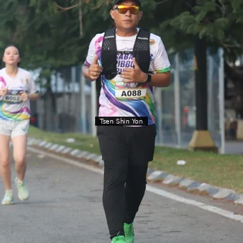 Runner Photo 6085530