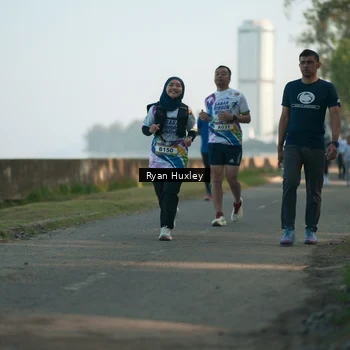 Runner Photo 6085608