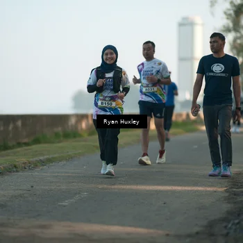 Runner Photo 6085610