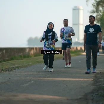 Runner Photo 6085634