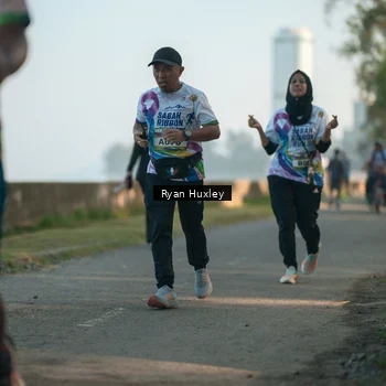 Runner Photo 6085645