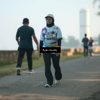 Runner Photo 6085695