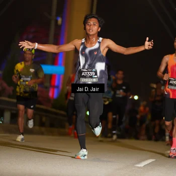 Runner Photo 6085716