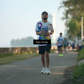 Runner Photo 6085717