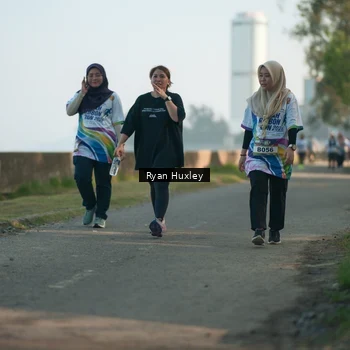 Runner Photo 6085777
