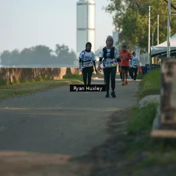 Runner Photo 6085800