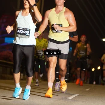 Runner Photo 6085825