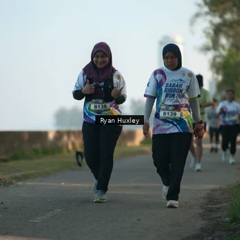 Runner Photo 6085829