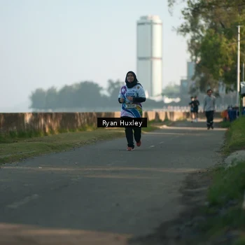 Runner Photo 6085846