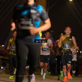 Runner Photo 6085847