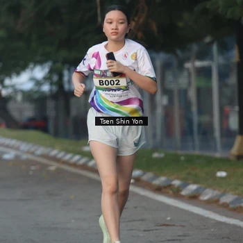 Runner Photo 6085848