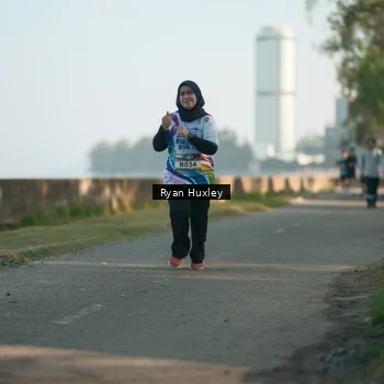 Runner Photo 6085855