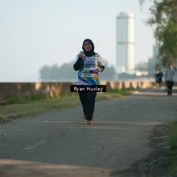 Runner Photo 6085861