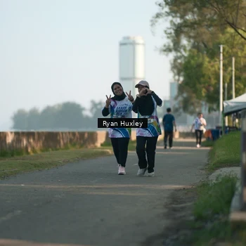 Runner Photo 6085869