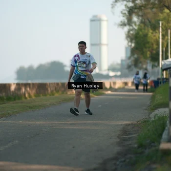 Runner Photo 6085873