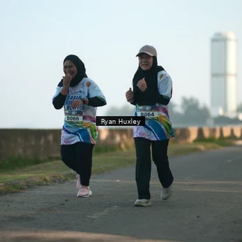 Runner Photo 6085874