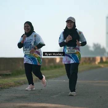 Runner Photo 6085877