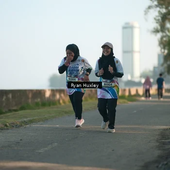 Runner Photo 6085878