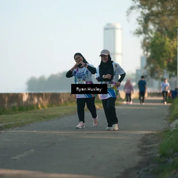 Runner Photo 6085923