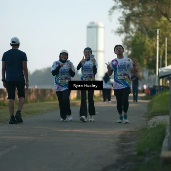 Runner Photo 6086009
