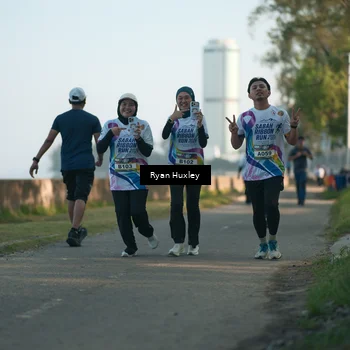 Runner Photo 6086017