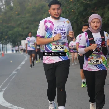 Runner Photo 6086021