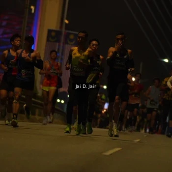 Runner Photo 6086041