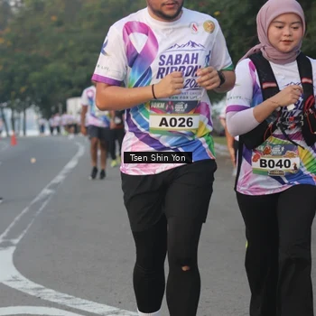 Runner Photo 6086042