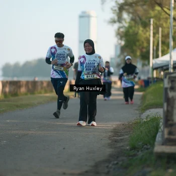 Runner Photo 6086048