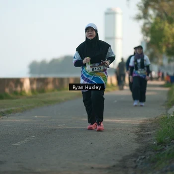 Runner Photo 6086051