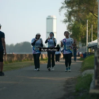 Runner Photo 6086052
