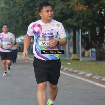 Runner Photo 6086054