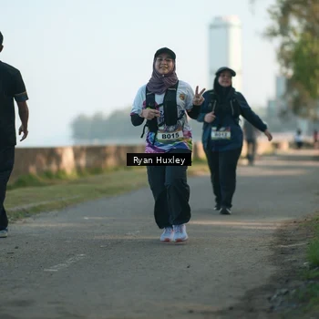 Runner Photo 6086057