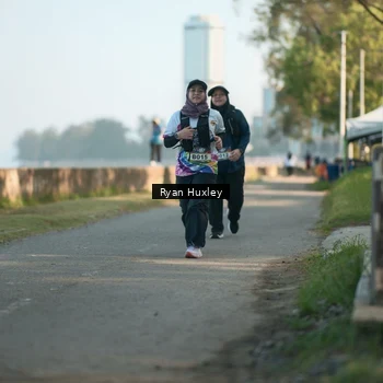 Runner Photo 6086059