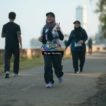 Runner Photo 6086075