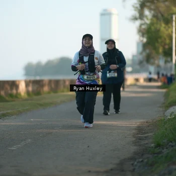 Runner Photo 6086076