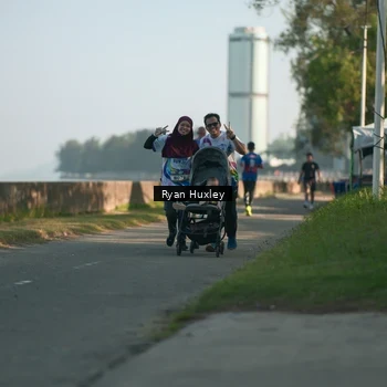 Runner Photo 6086104
