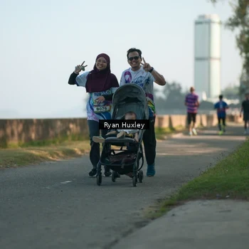 Runner Photo 6086105