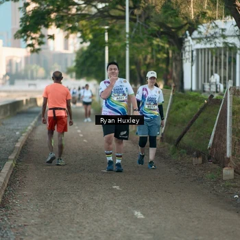 Runner Photo 6086122