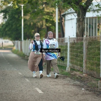 Runner Photo 6086156