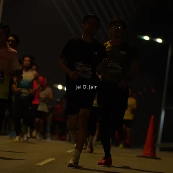 Runner Photo 6086219