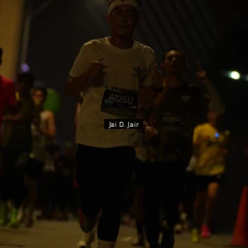 Runner Photo 6086224