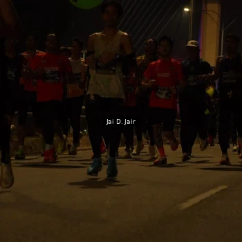 Runner Photo 6086260