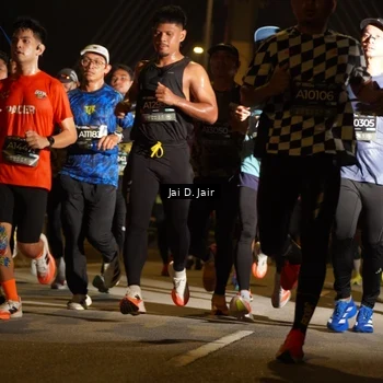 Runner Photo 6086266