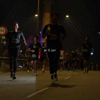 Runner Photo 6086359