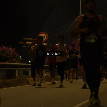 Runner Photo 6086391