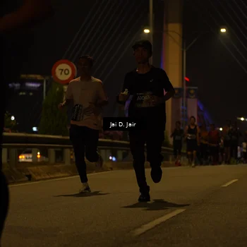 Runner Photo 6086452