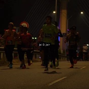 Runner Photo 6086485