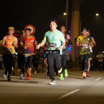 Runner Photo 6086489