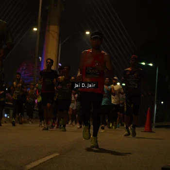 Runner Photo 6086892